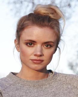 阿曼达·伦贝里 Amanda Renberg