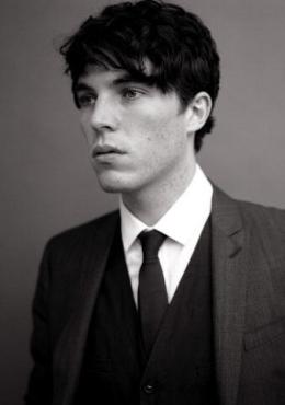 汤姆·休斯 Tom Hughes