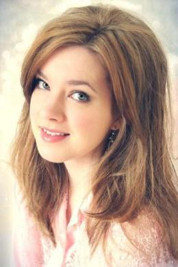 艾薇·维 Evie Wray