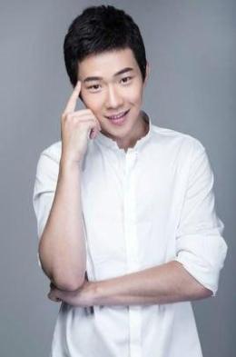 张亦驰 Yichi Zhang