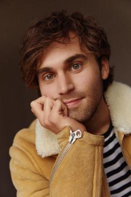 杰克·博尔利 Jake Borelli