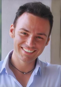 伦纳托·诺瓦拉 Renato Novara
